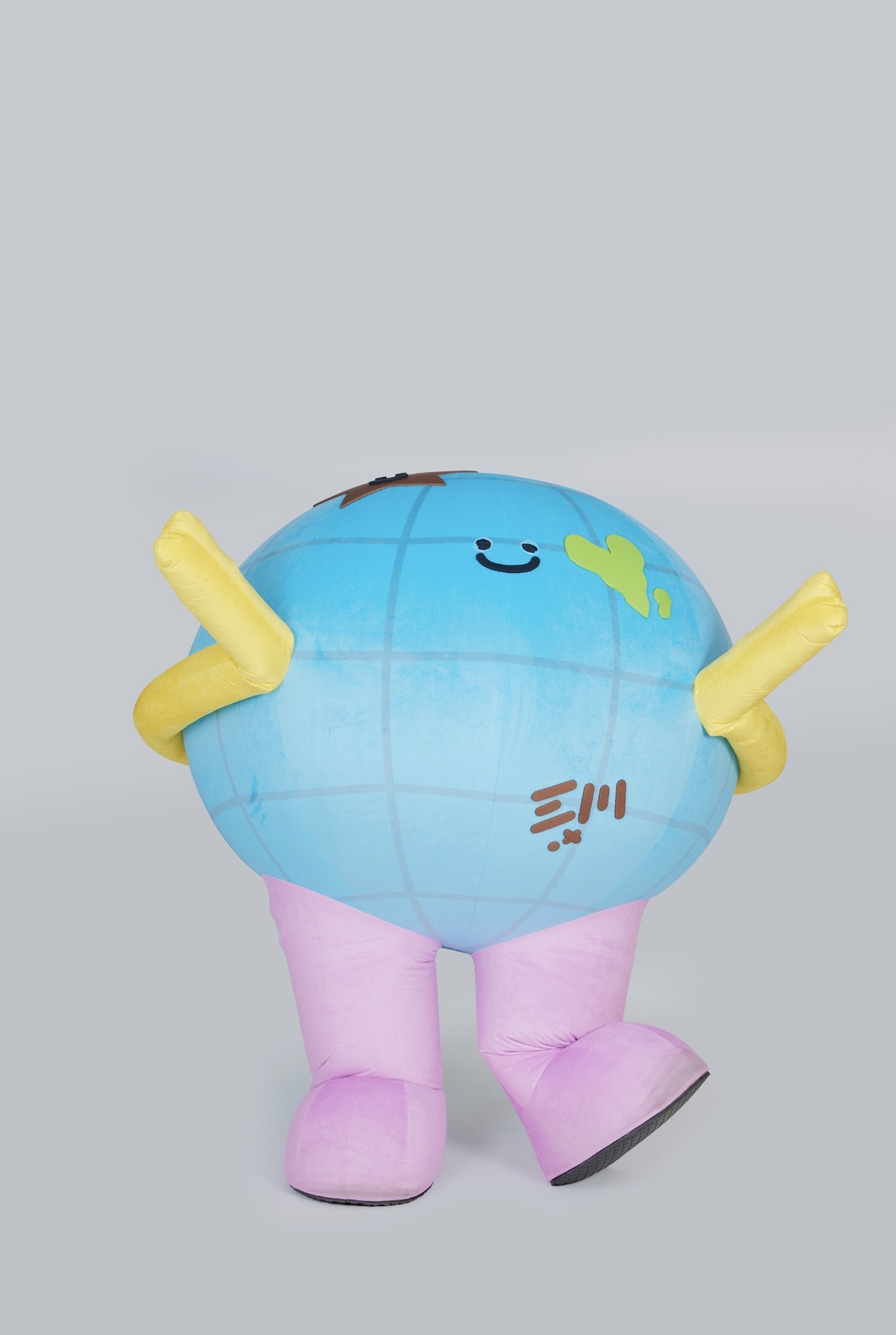 MR. SATURNWORLD
